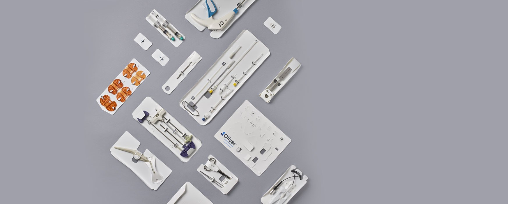 Tarjetas médicas CleanCut HDPE personalizadas | Oliver Healthcare Packaging